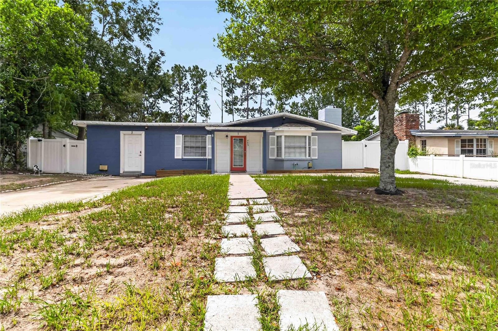 745 HILLVIEW DRIVE