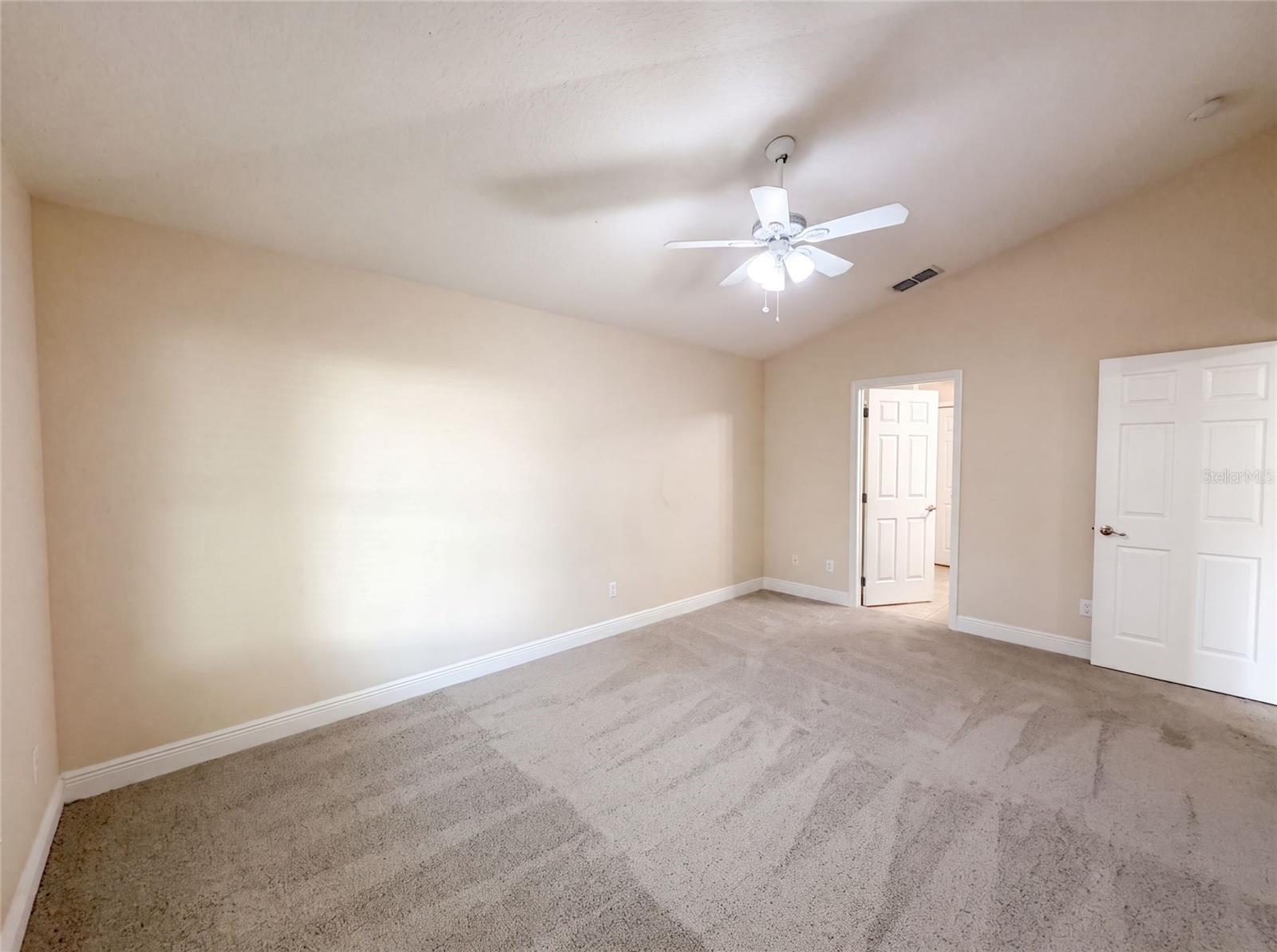 33137 IRONGATE DRIVE
