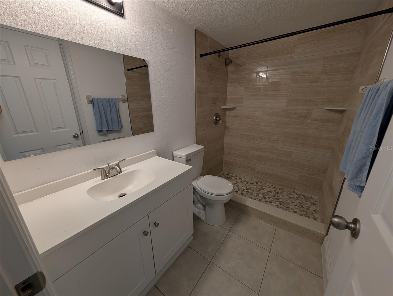 HARBOR VILLAS CONDO PH 03 - Residential