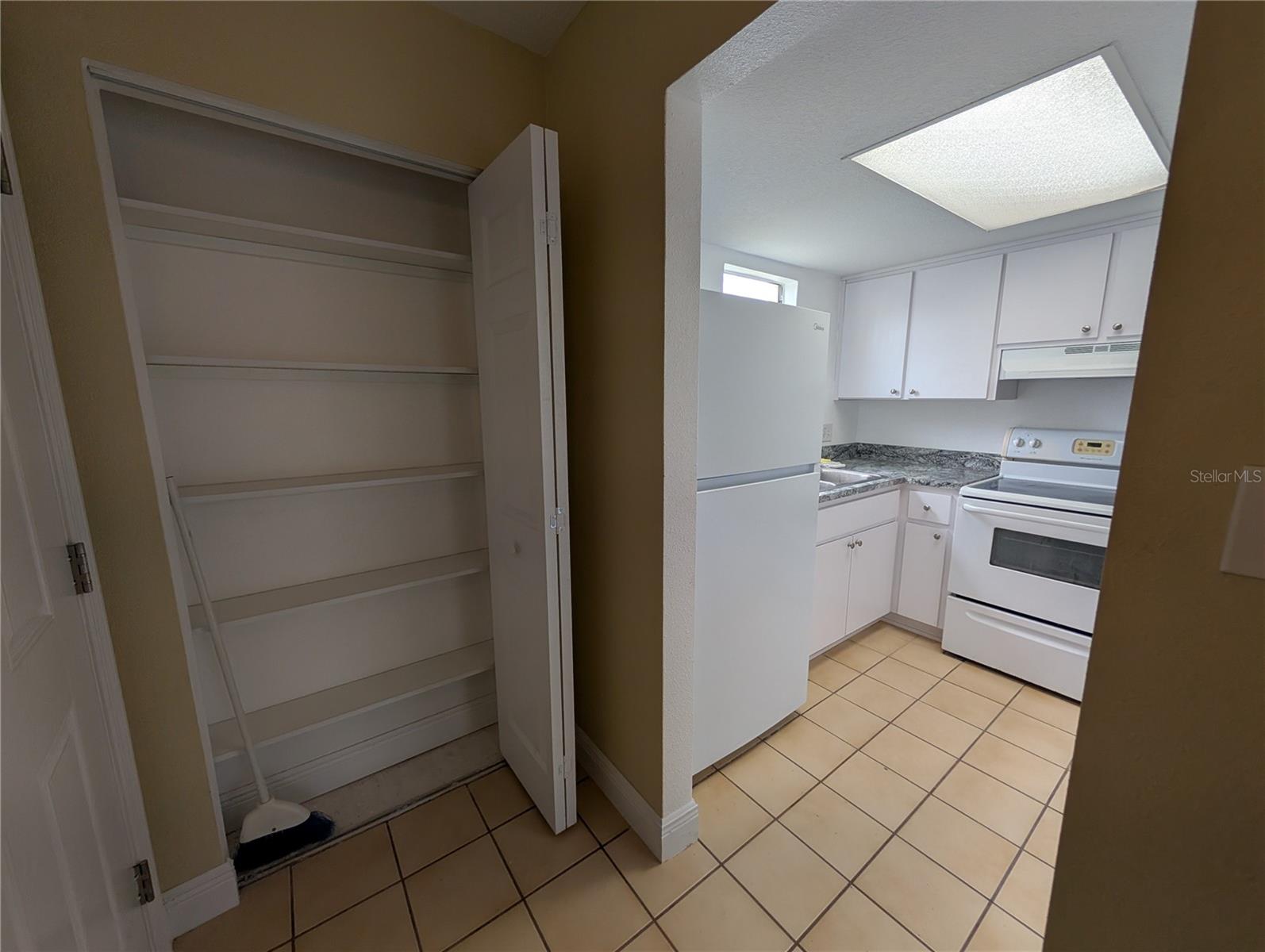 HARBOR VILLAS CONDO PH 03 - Residential