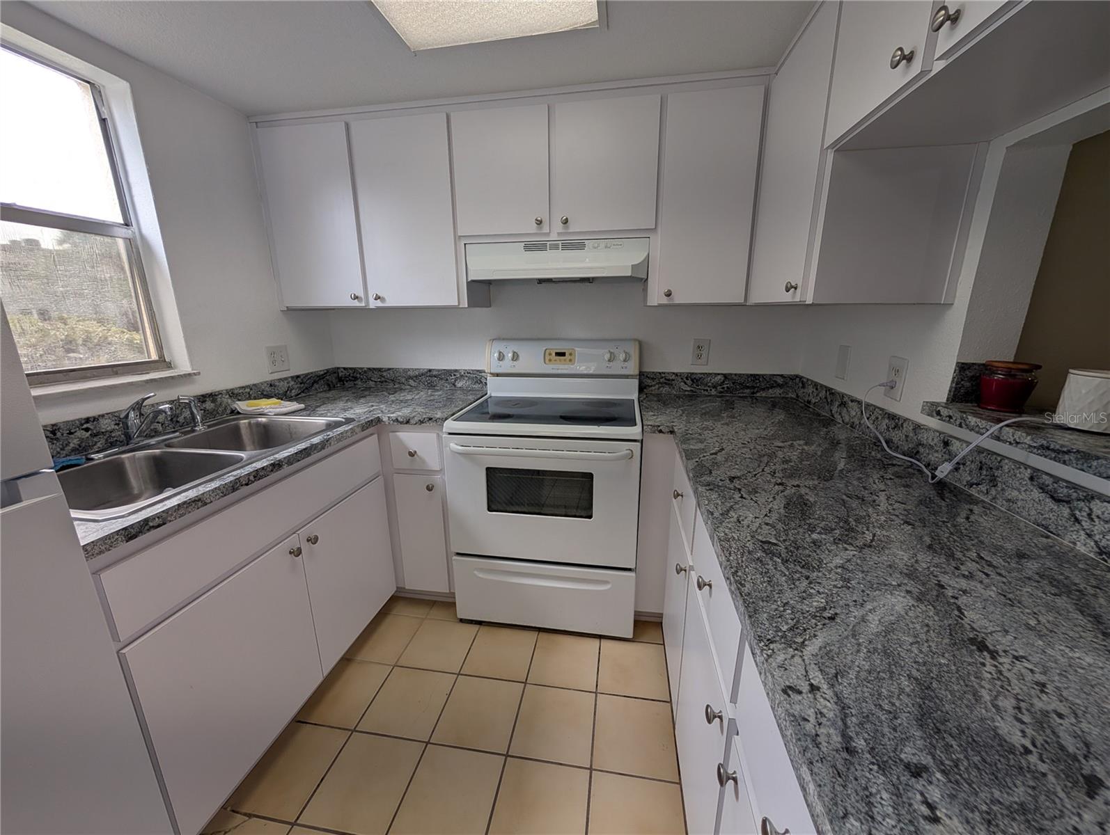 HARBOR VILLAS CONDO PH 03 - Residential