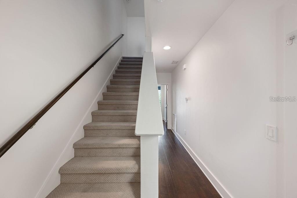 SWOOPE PARK - Residential