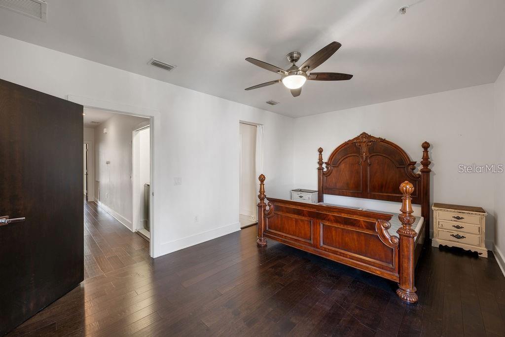 SWOOPE PARK - Residential