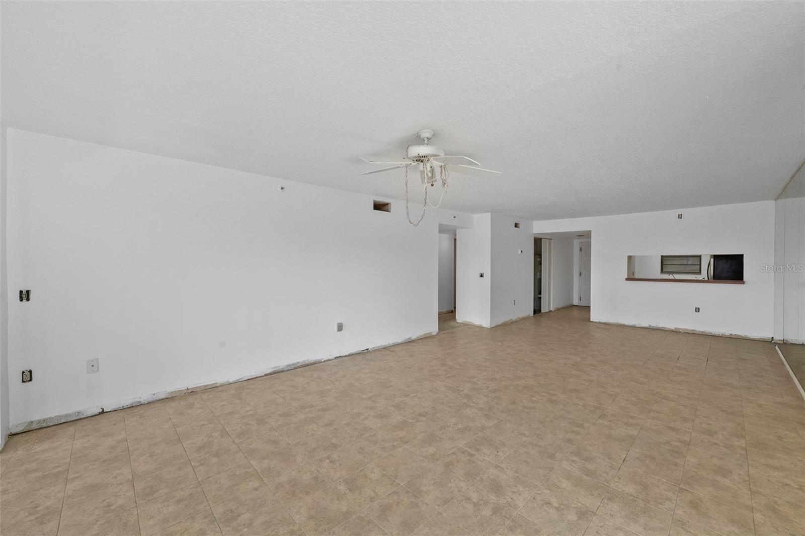 GOLDEN SHORES CONDO - Residential