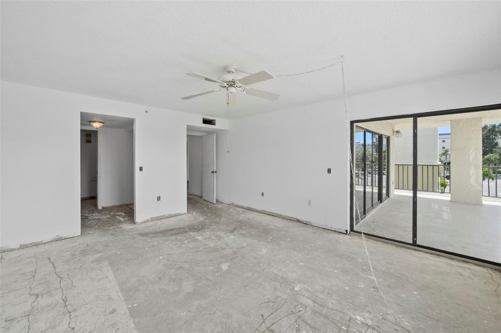 GOLDEN SHORES CONDO - Residential