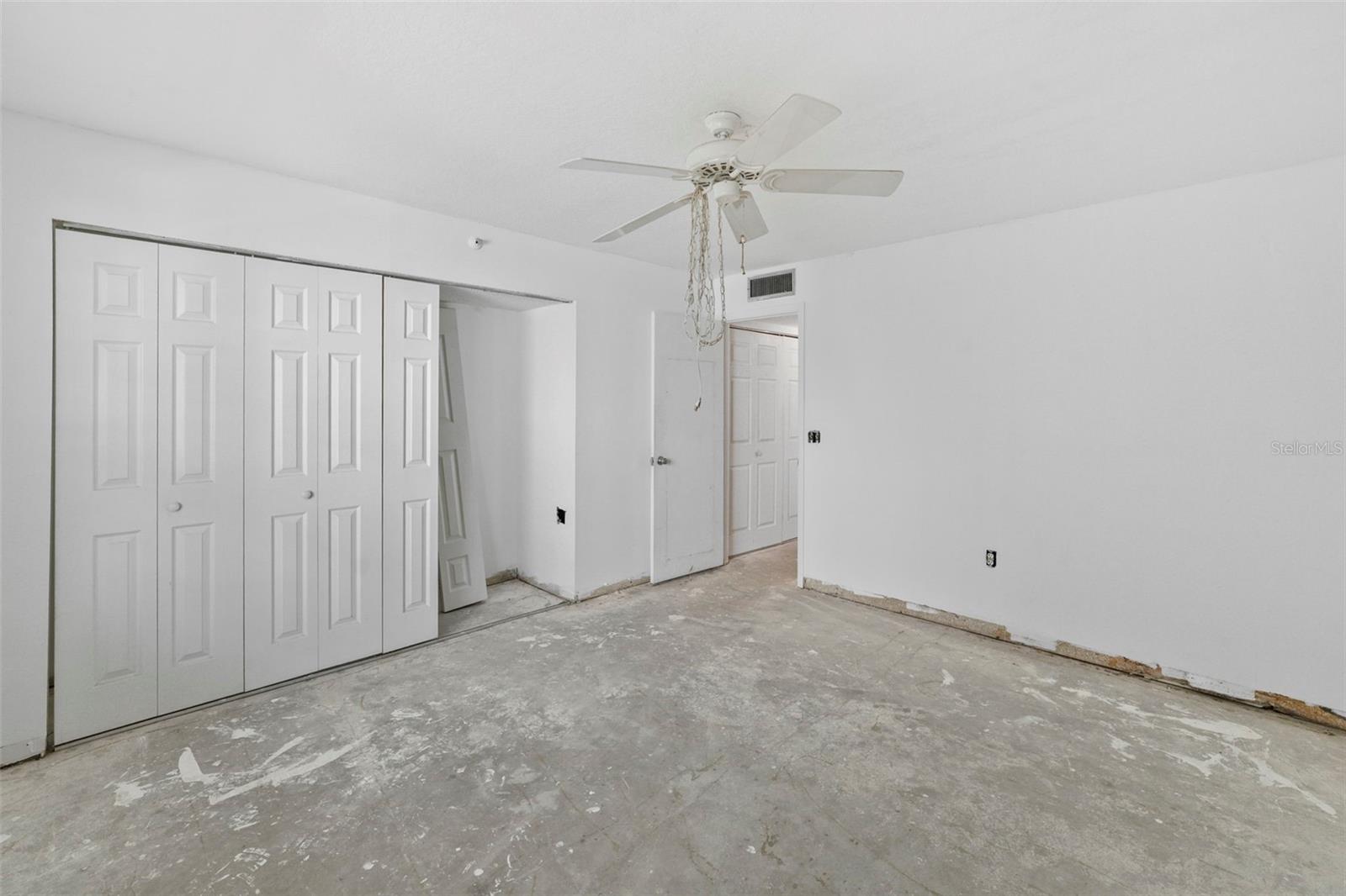 GOLDEN SHORES CONDO - Residential