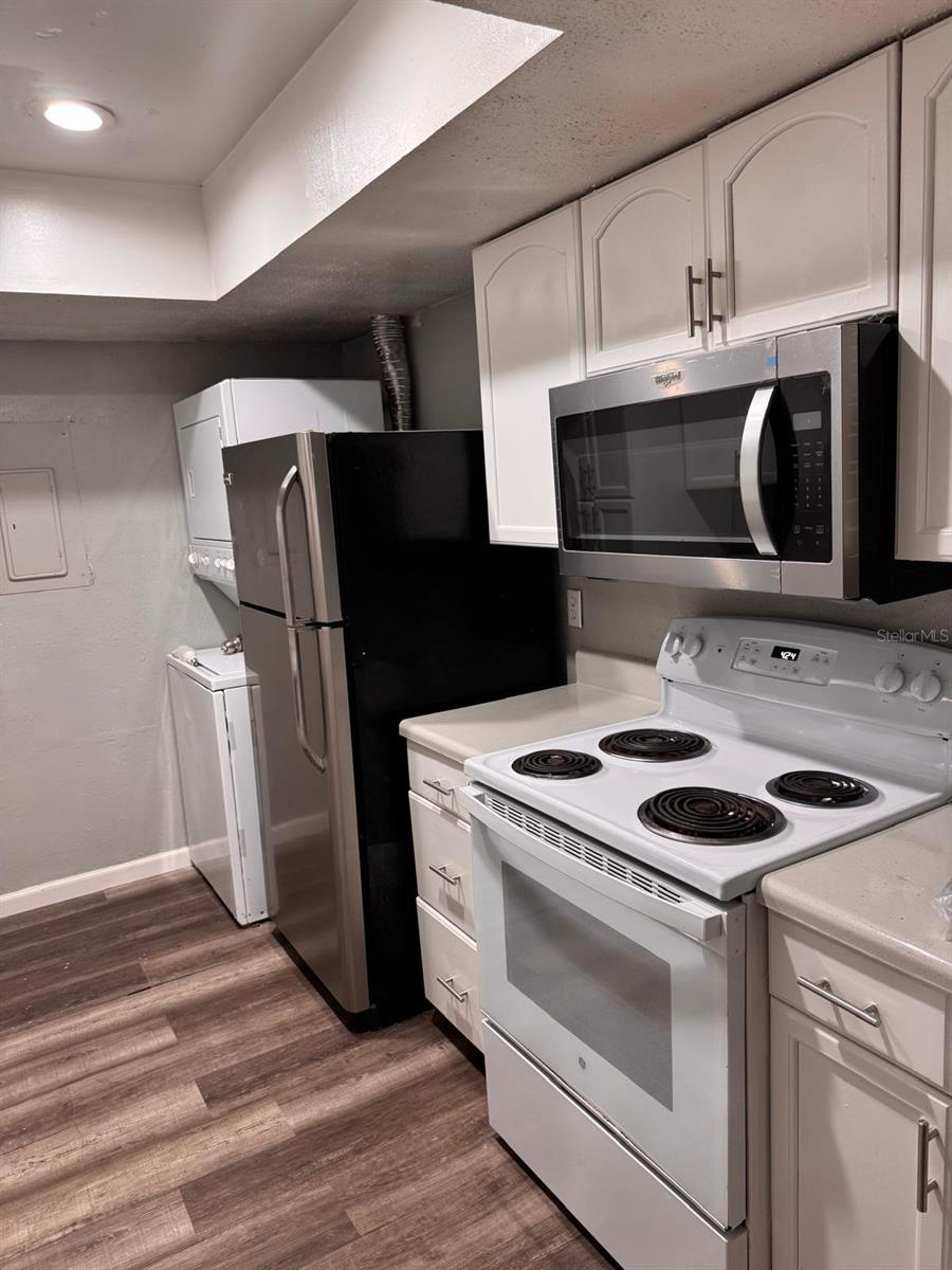 4341 AQUA VISTA DRIVE A