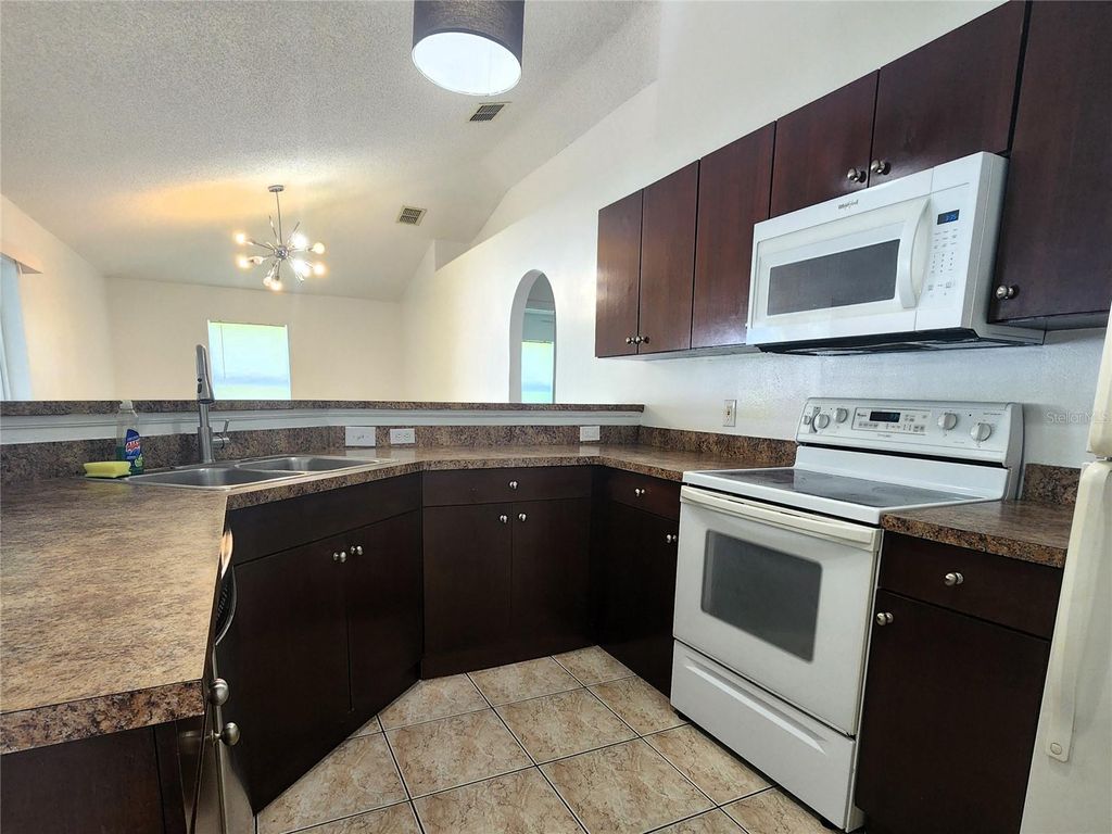 Photo of 312 Cornwallis Court, Kissimmee, FL 34758 (MLS # S5137963)