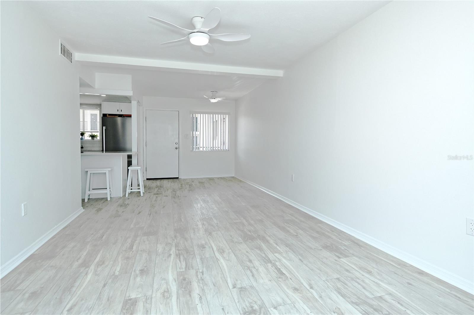 2227 SUNSET DRIVE E22