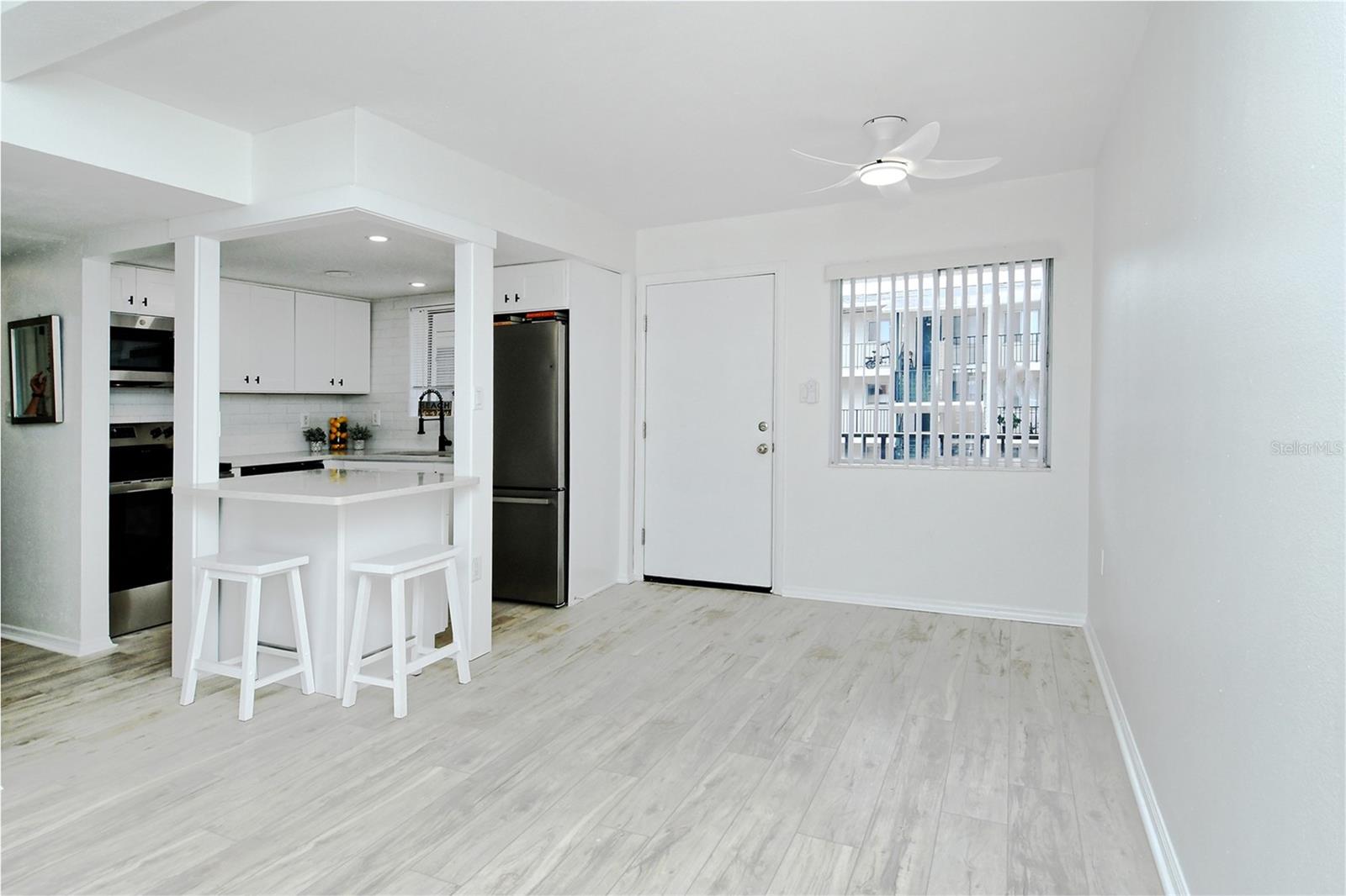 2227 SUNSET DRIVE E22