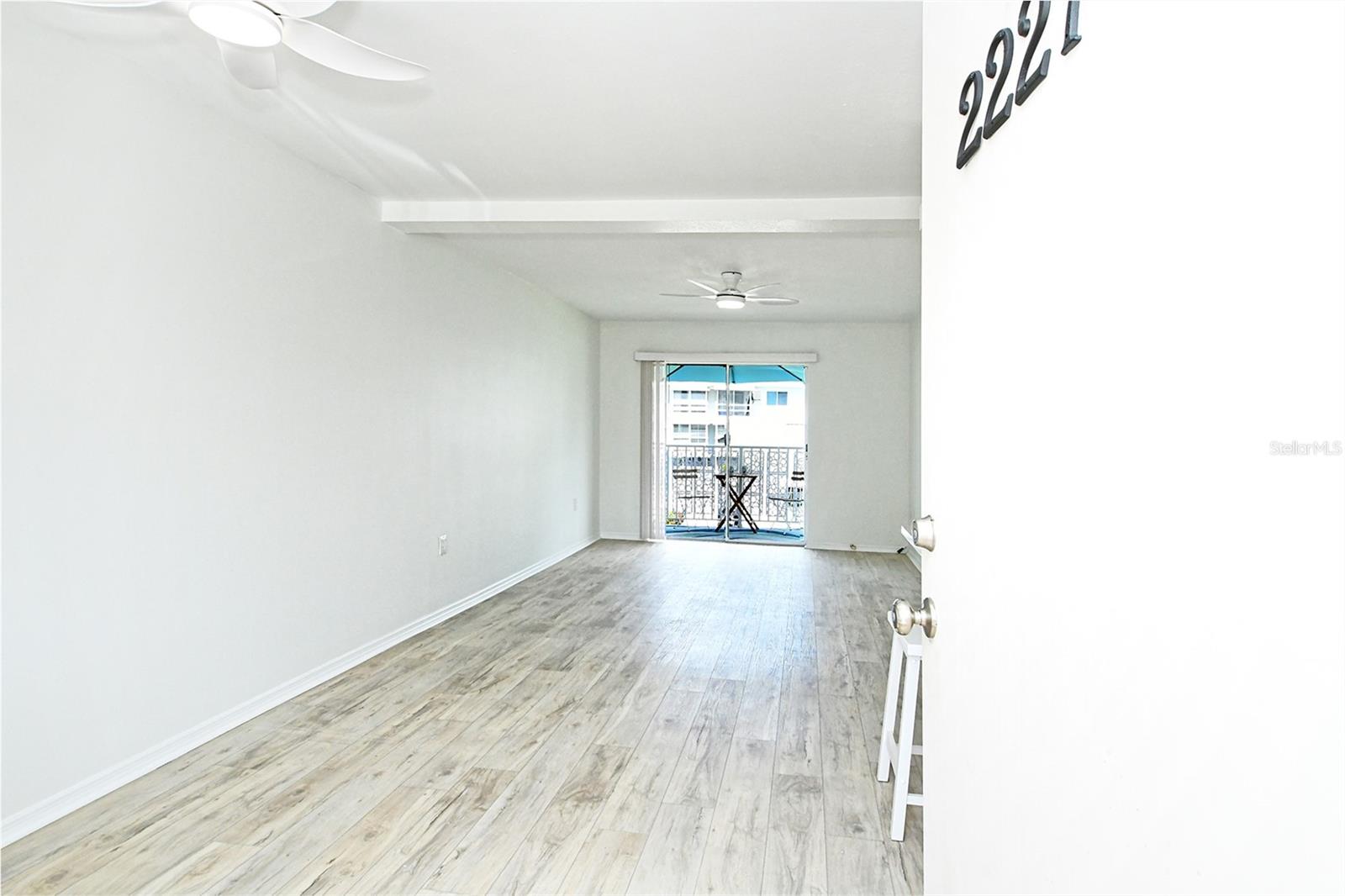 2227 SUNSET DRIVE E22