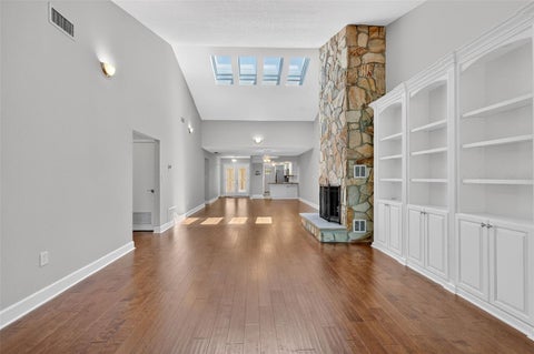 Tiny photo for 100 S Tremain Street #F1, Mount Dora, FL 32757 (MLS # G5105185)