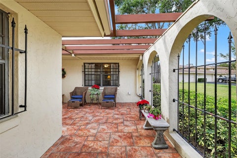 Tiny photo for 100 S Tremain Street #F1, Mount Dora, FL 32757 (MLS # G5105185)