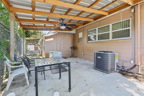 Tiny photo for 201 Rosefield Avenue, Leesburg, FL 34748 (MLS # O6434042)