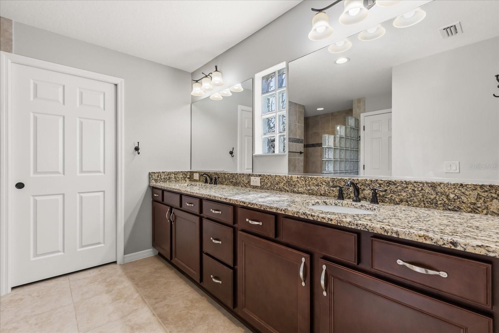 VILLAGE/FRUITLAND PARK - Residential