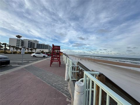 A home in DAYTONA BEACH