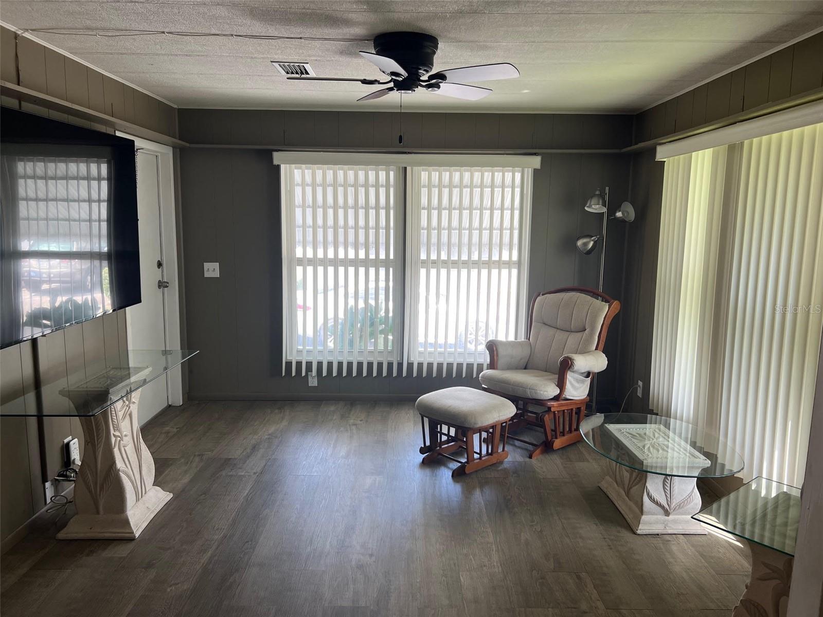 PALM HILL MOBILE HOME PARK UNREC - Residential