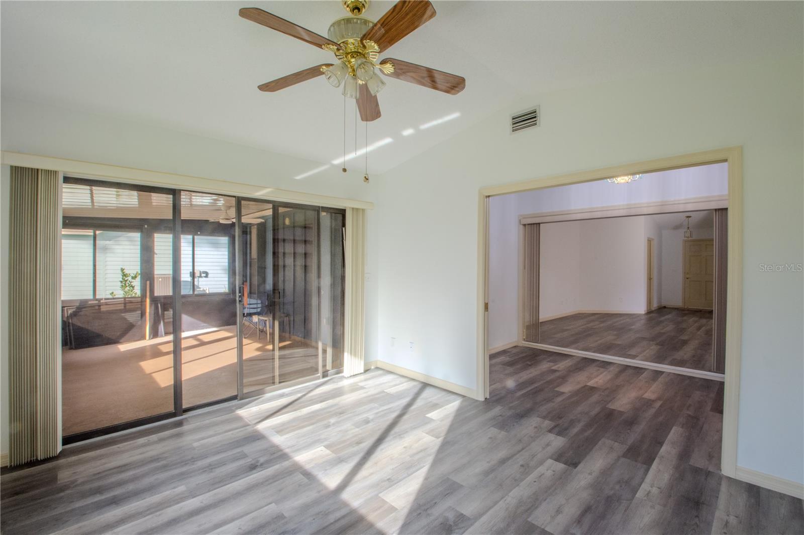 PINE ISLAND PH 01 - Residential