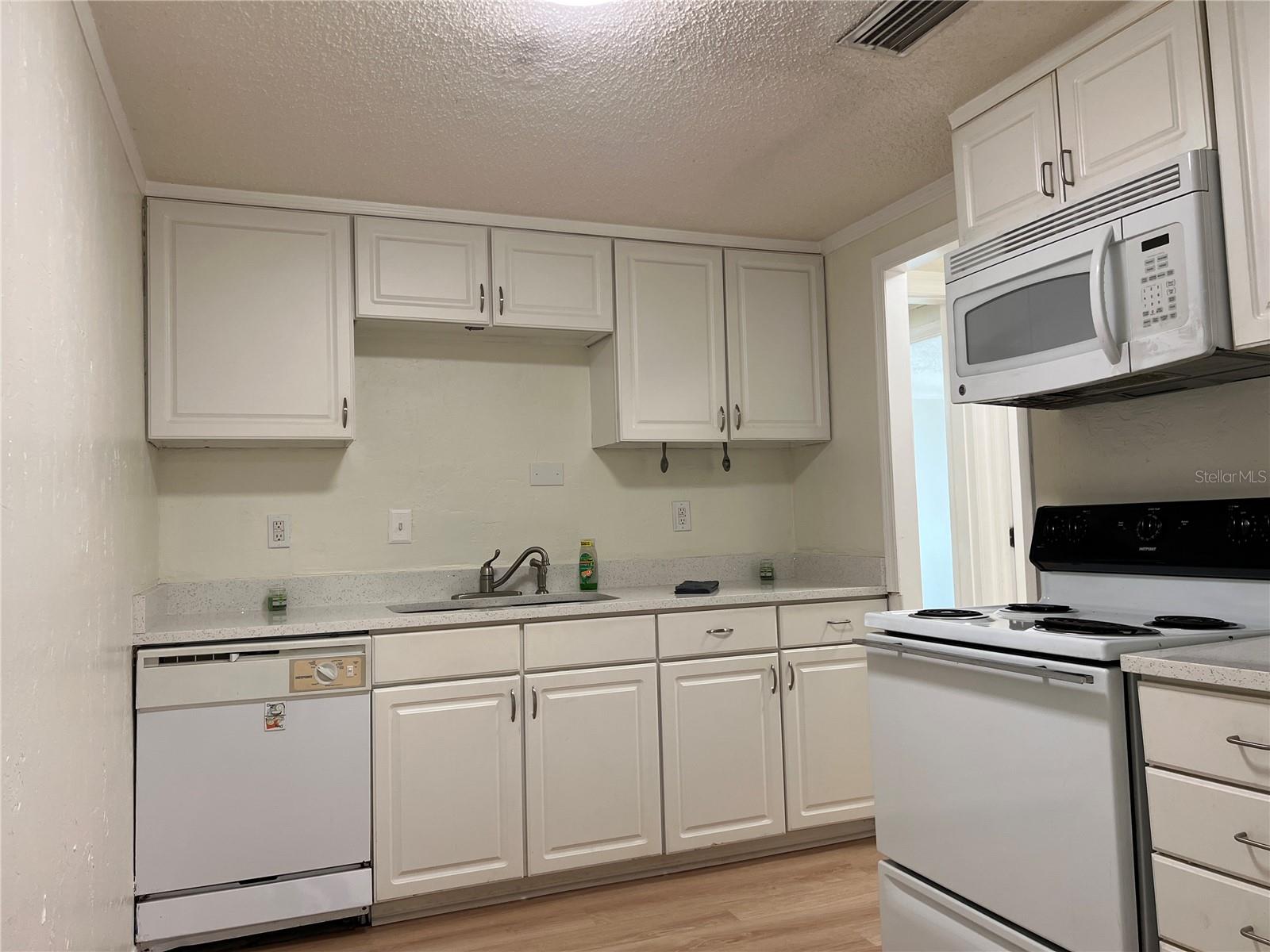 PRAIRIEWOOD - Residential