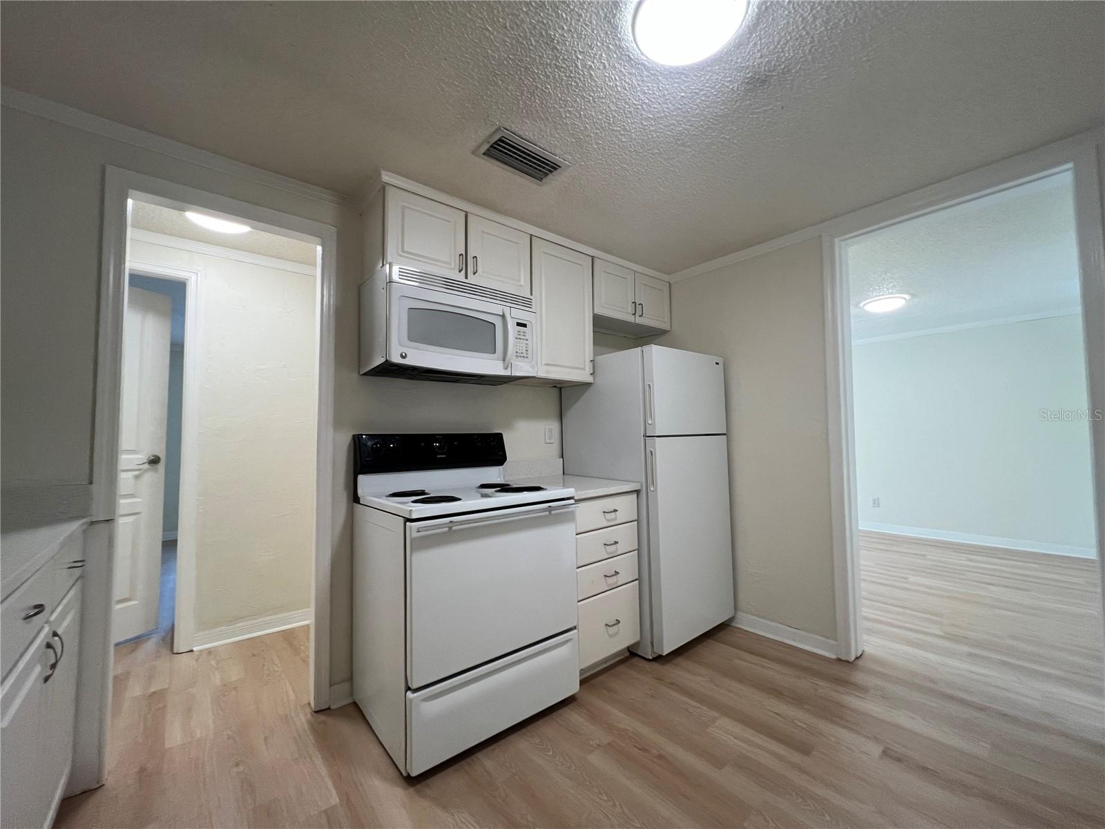 PRAIRIEWOOD - Residential