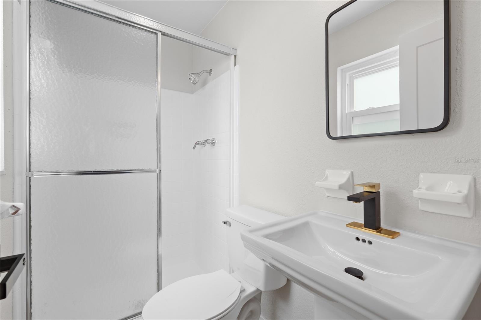 OAKHURST GROVES 1ST ADD - Residential