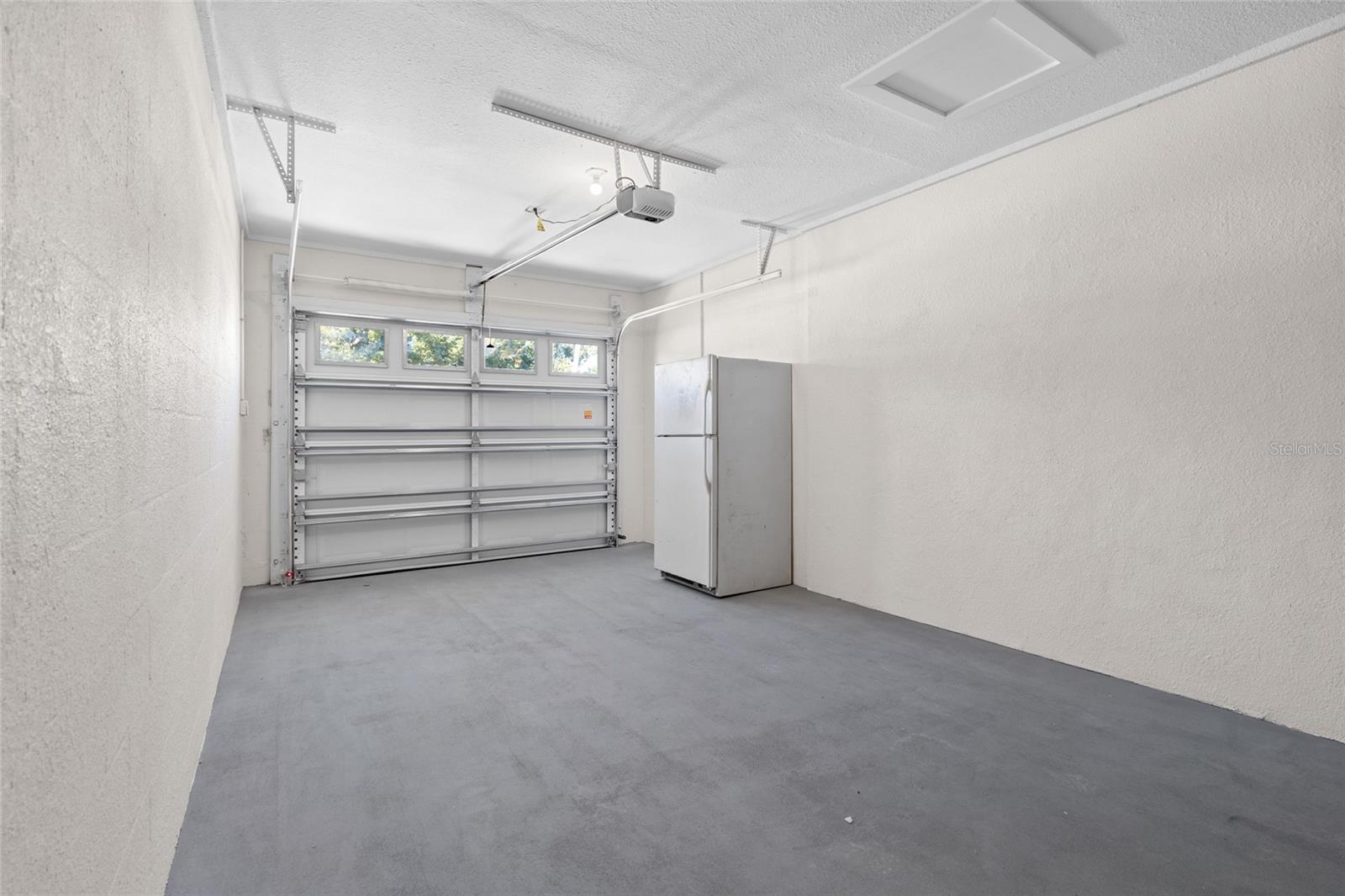 OAKHURST GROVES 1ST ADD - Residential