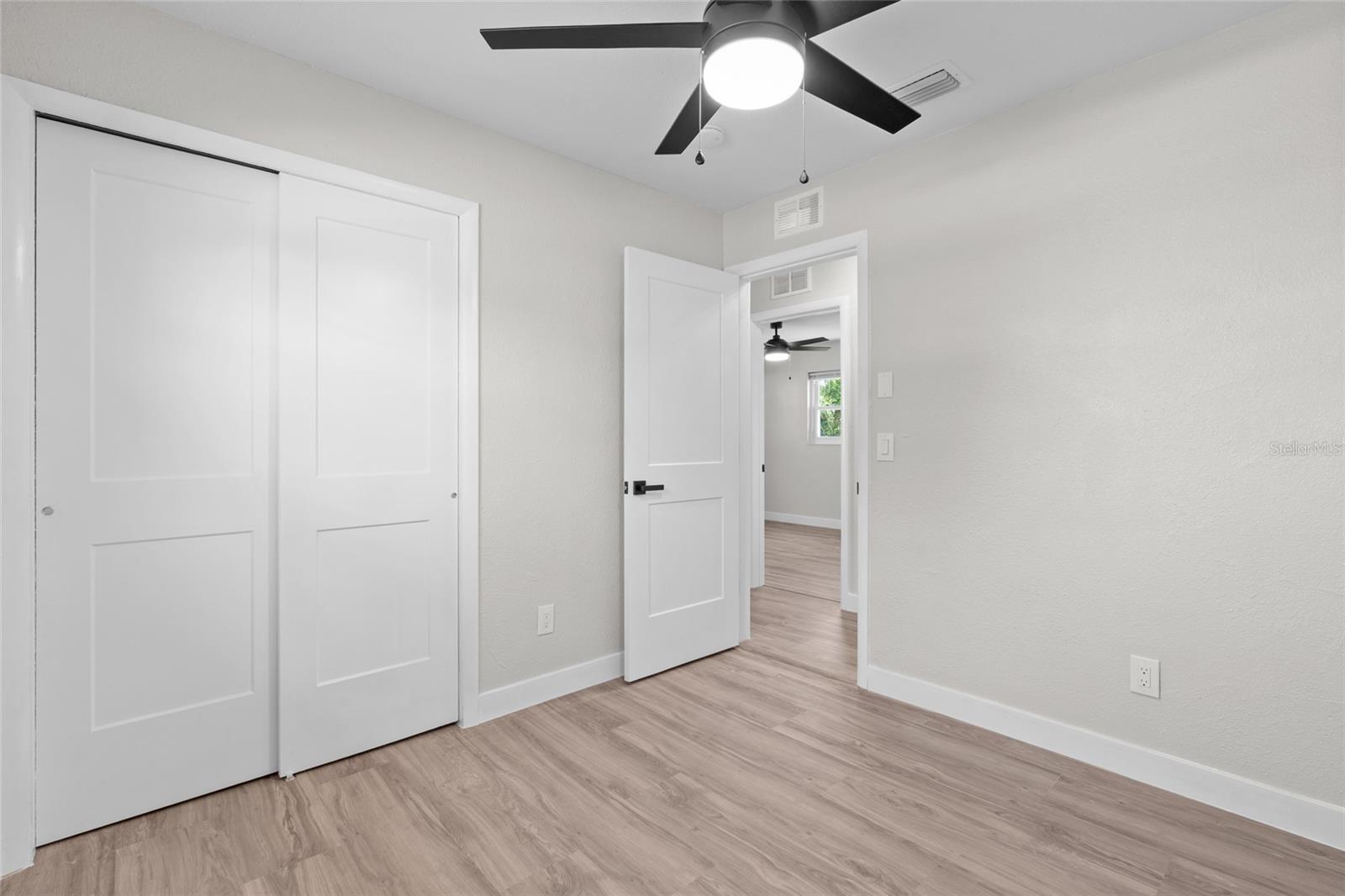 OAKHURST GROVES 1ST ADD - Residential