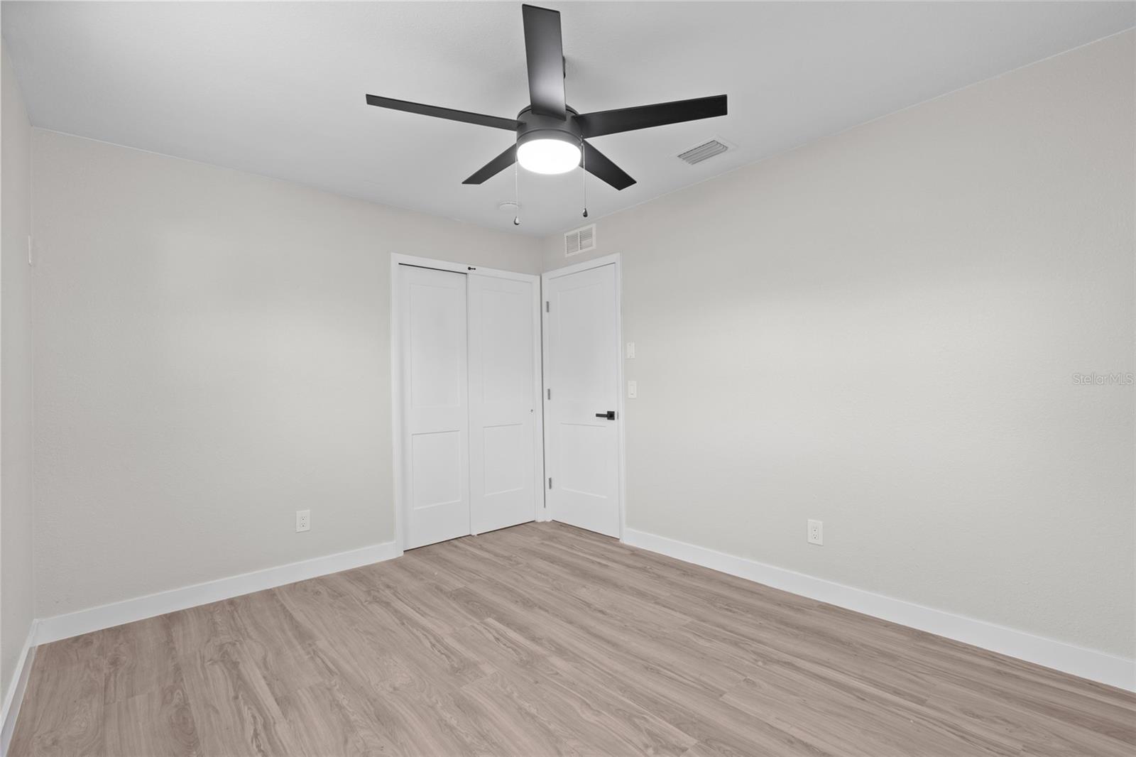 OAKHURST GROVES 1ST ADD - Residential