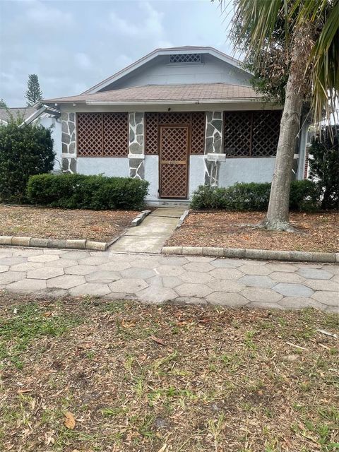 4526 BURLINGTON AVENUE N ST PETERSBURG FL 33713