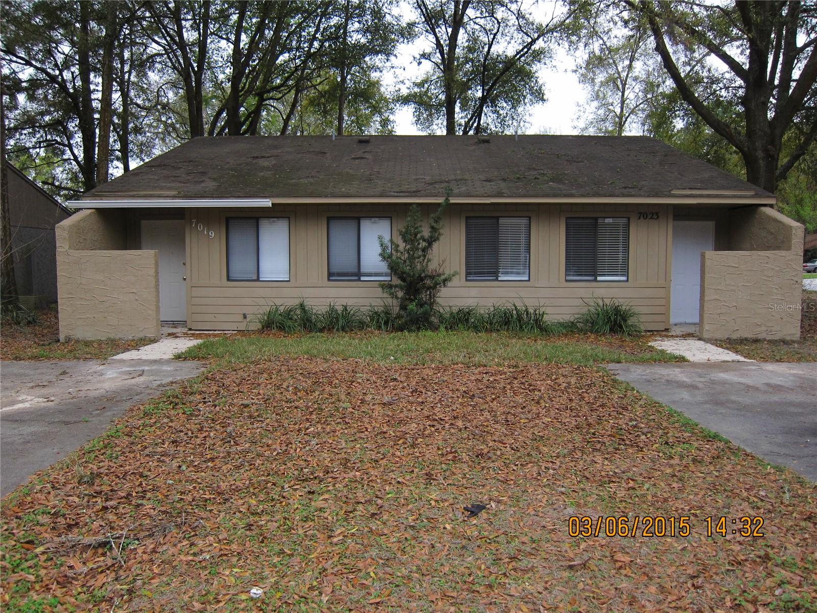 TOWER OAKS MANOR - Residential Lease