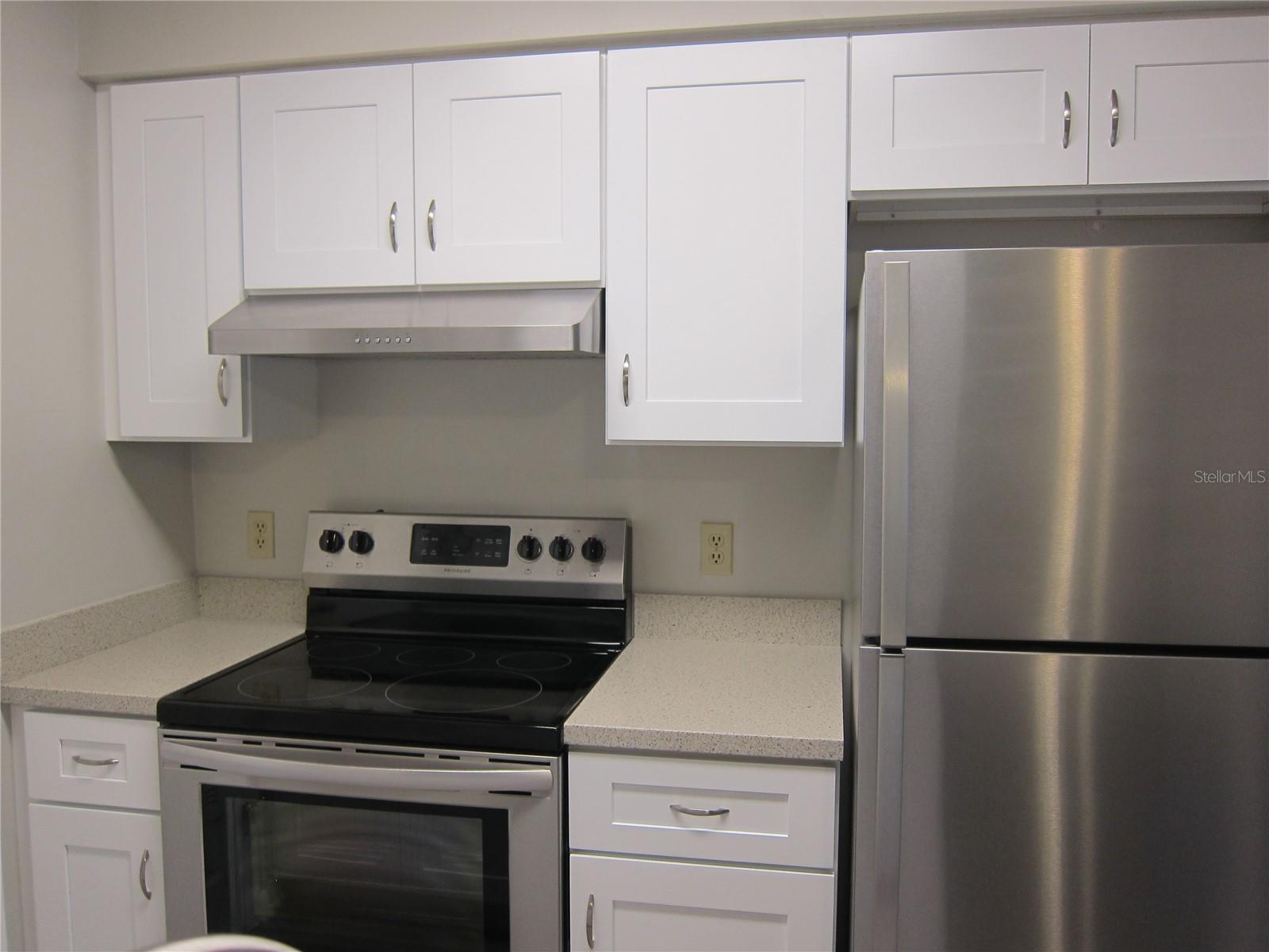 TOWER OAKS MANOR - Residential Lease