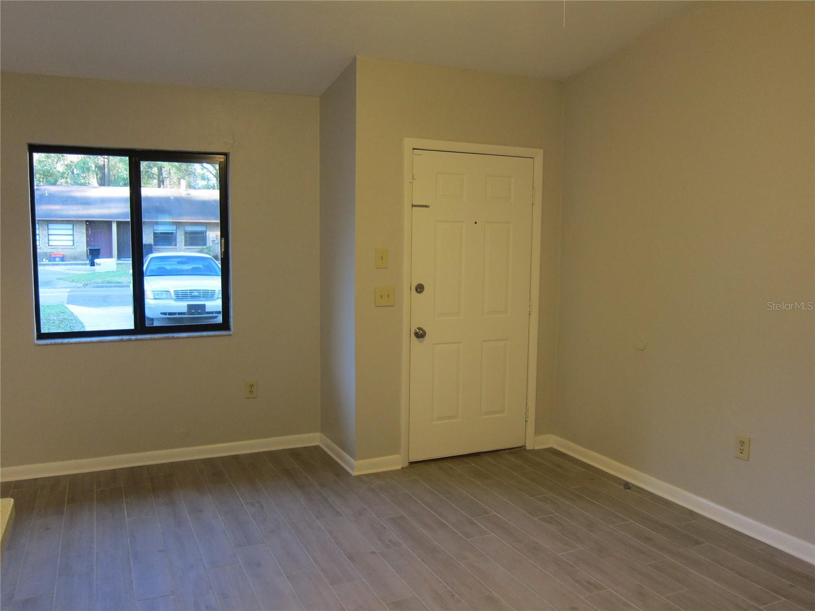 TOWER OAKS MANOR - Residential Lease