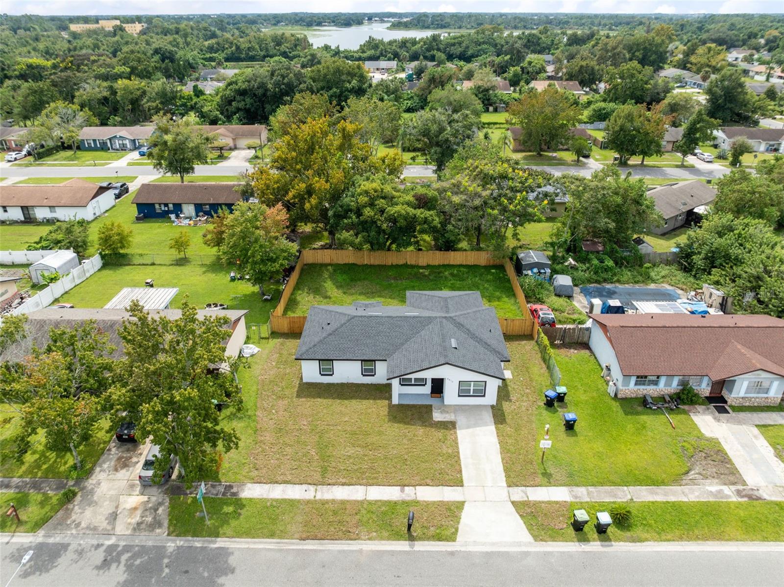 4410 CHATEAU ROAD