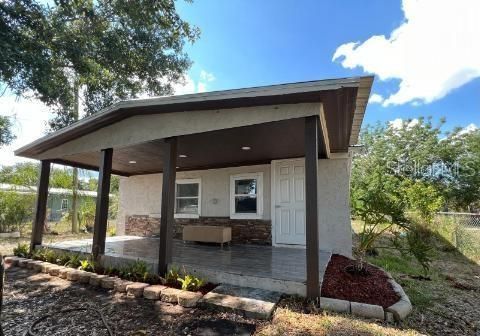 A home in DAVENPORT