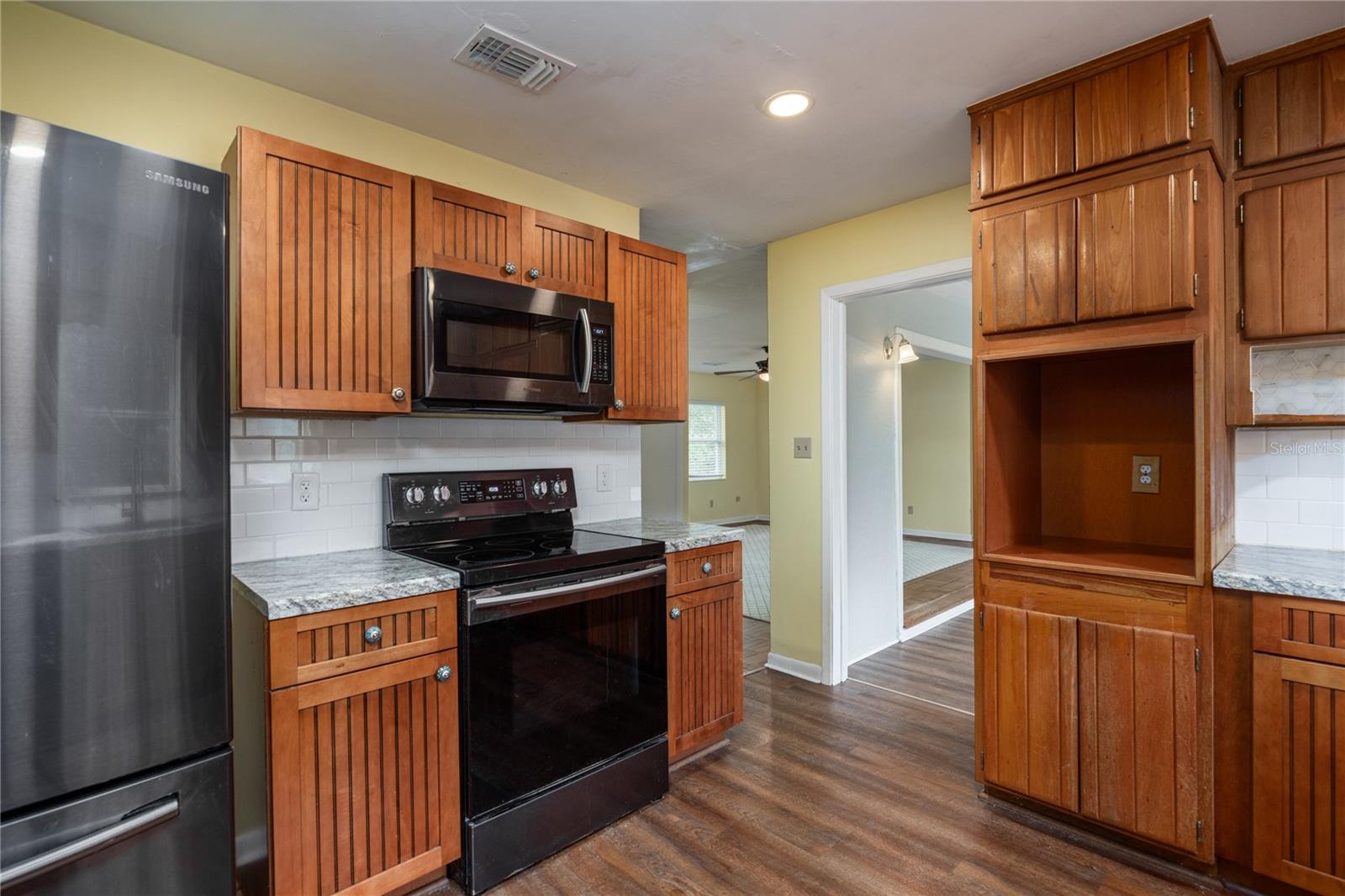 MASON MANOR - Residential