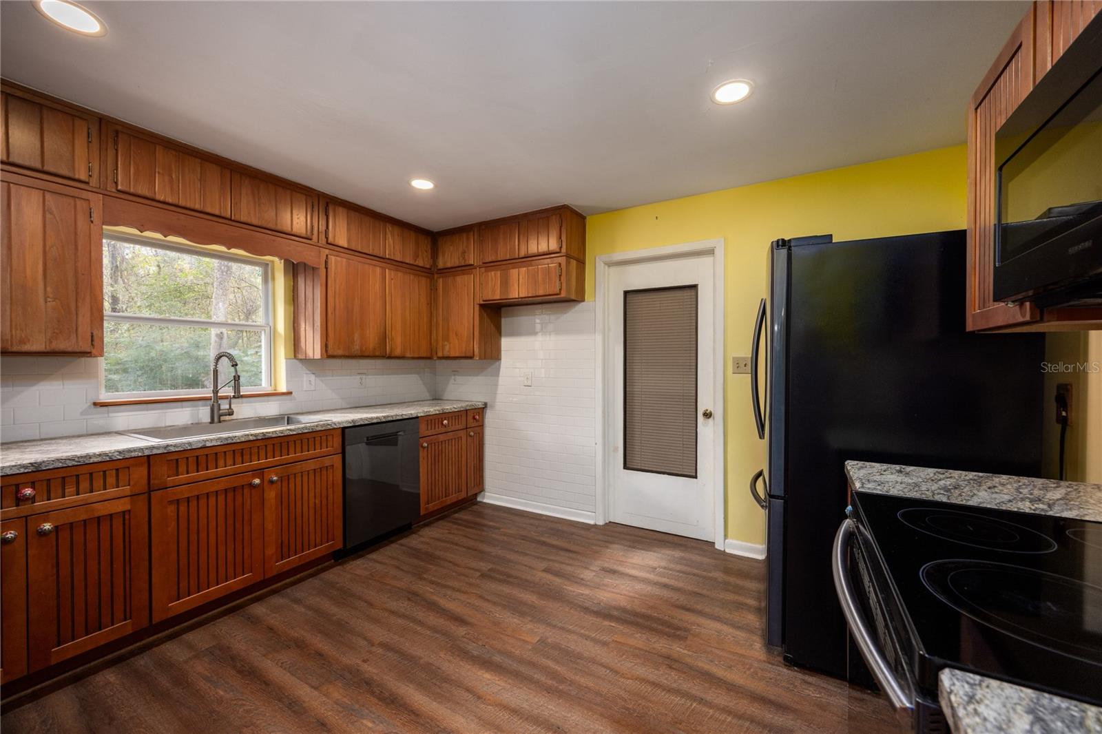 MASON MANOR - Residential