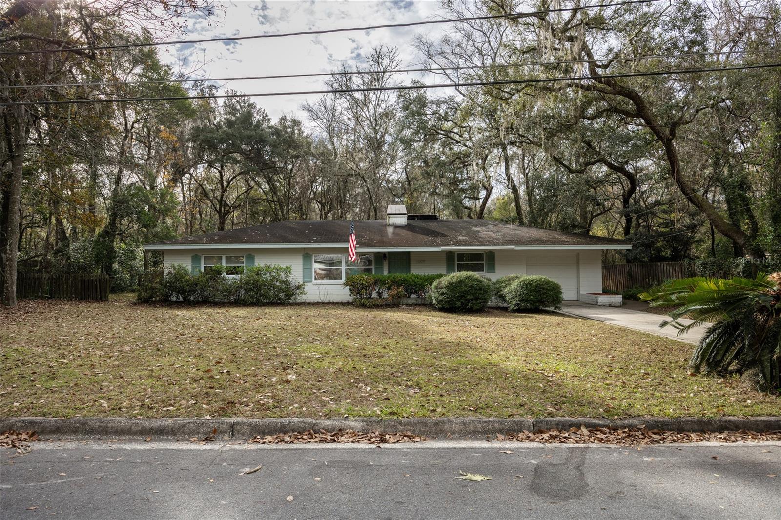 MASON MANOR - Residential