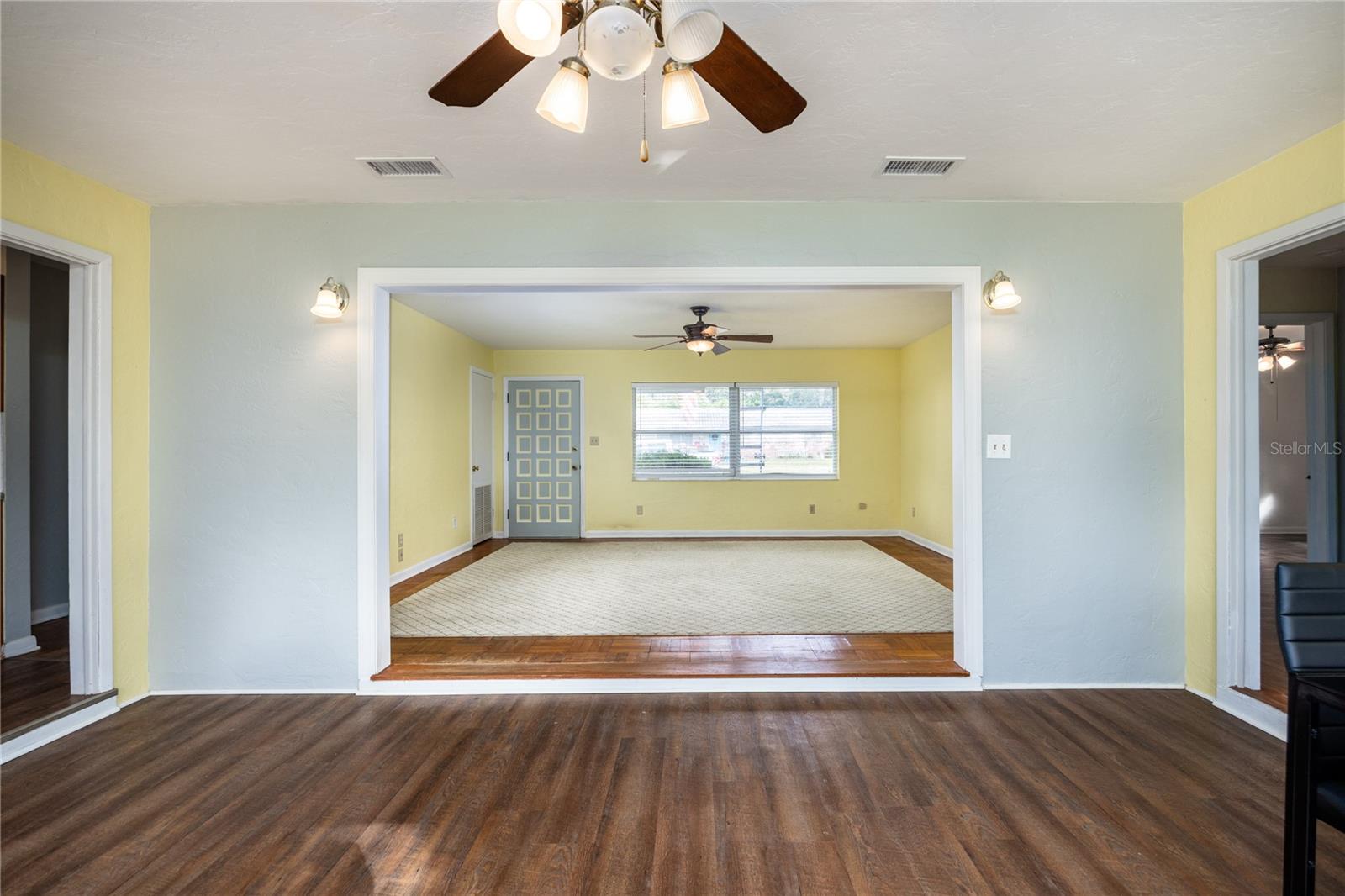 MASON MANOR - Residential