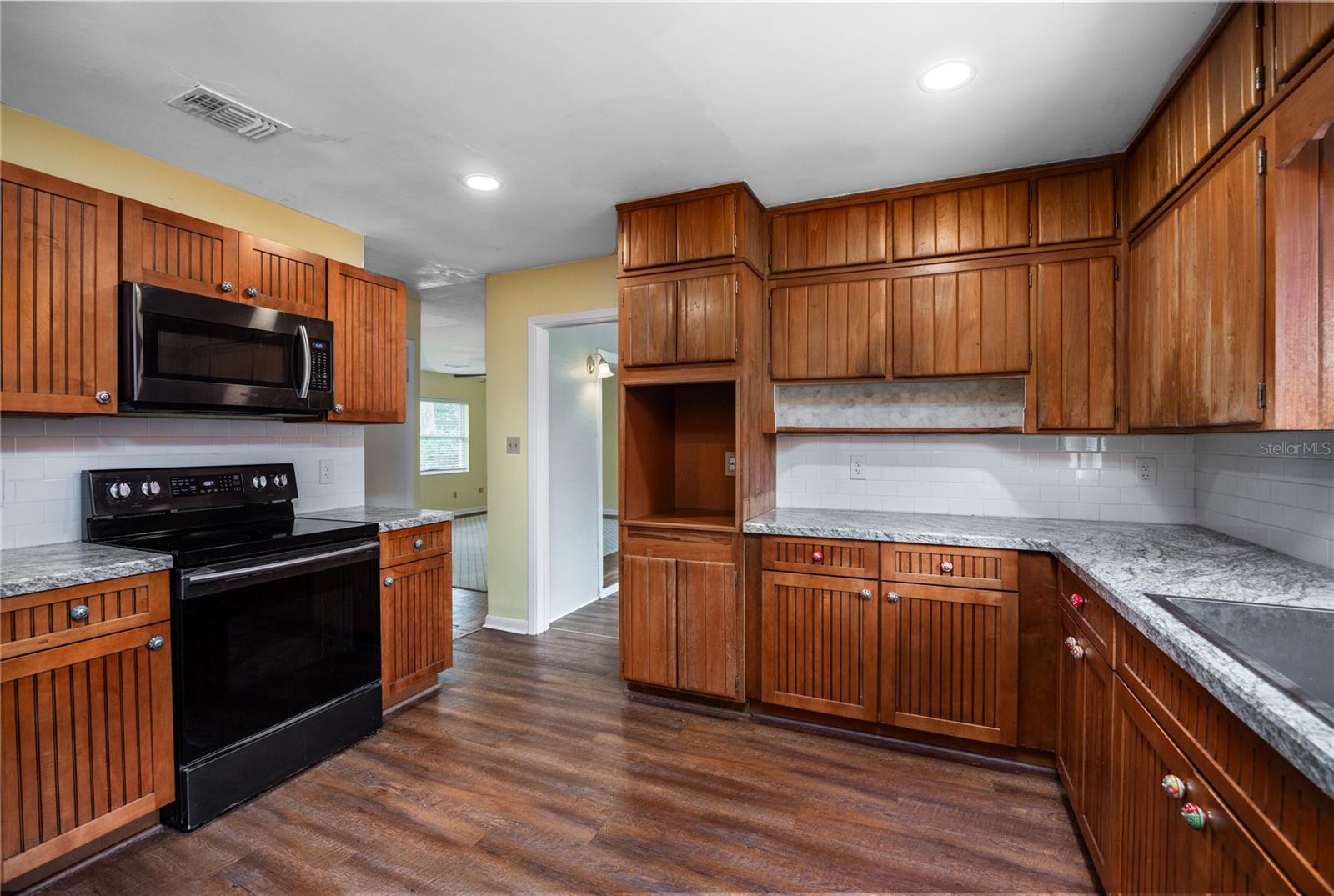 MASON MANOR - Residential