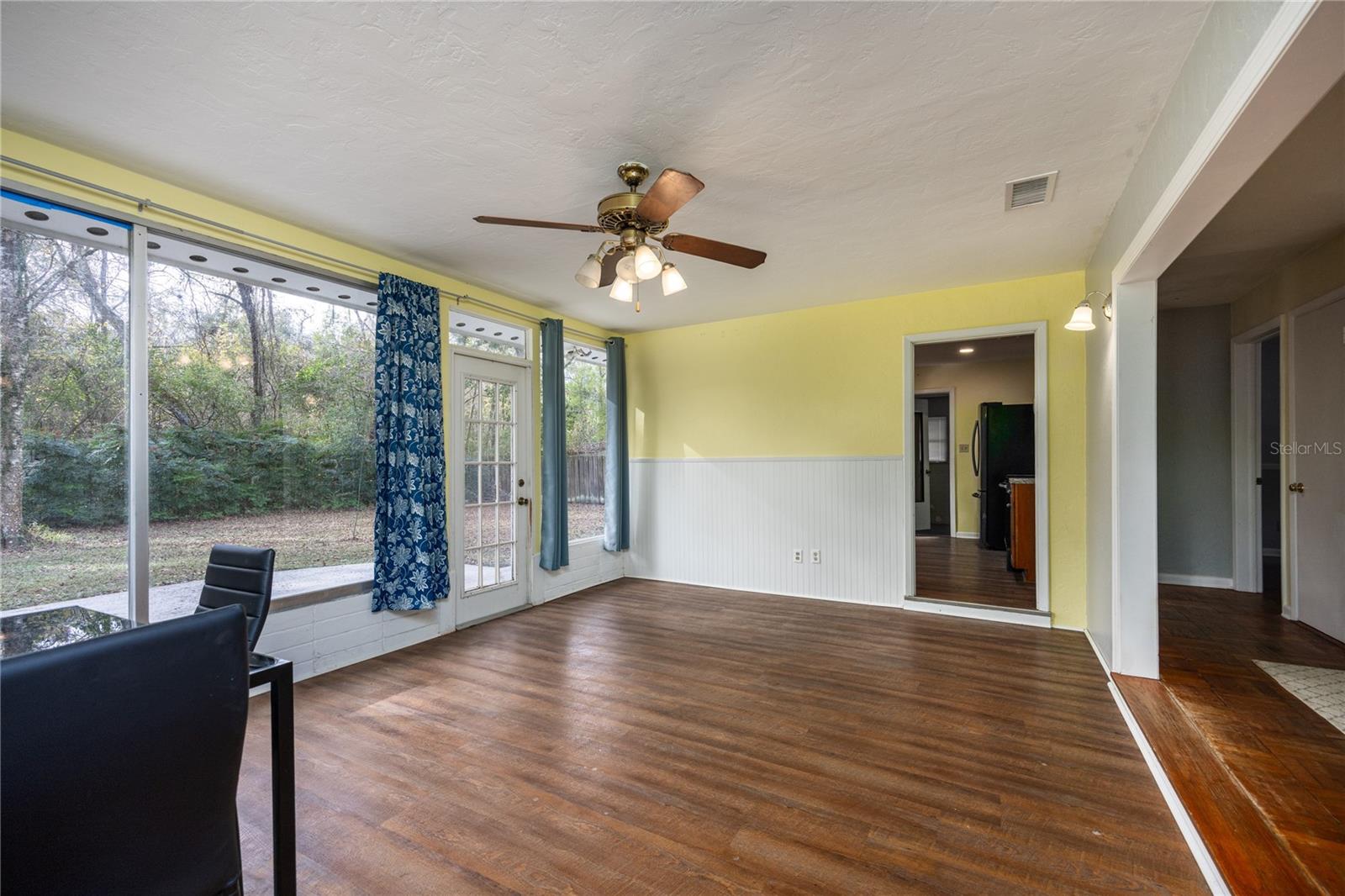 MASON MANOR - Residential