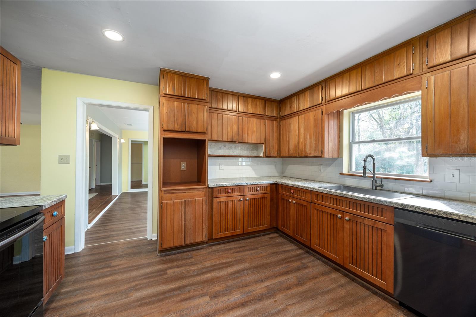 MASON MANOR - Residential