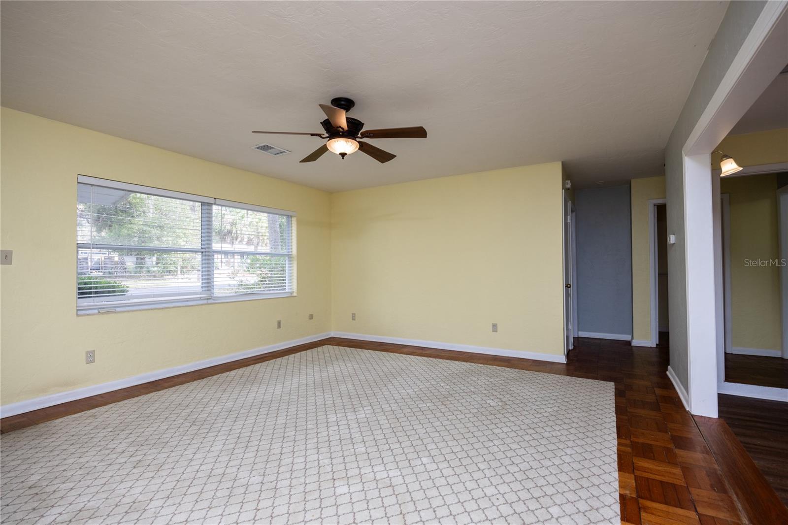 MASON MANOR - Residential