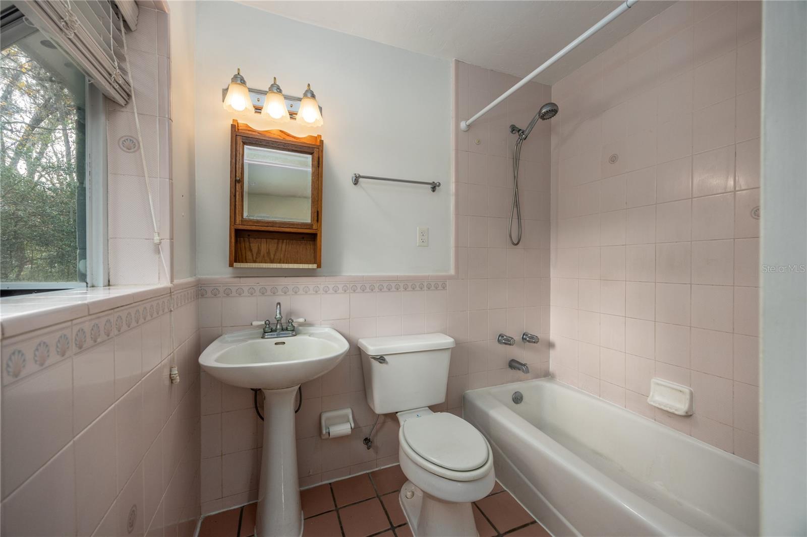 MASON MANOR - Residential