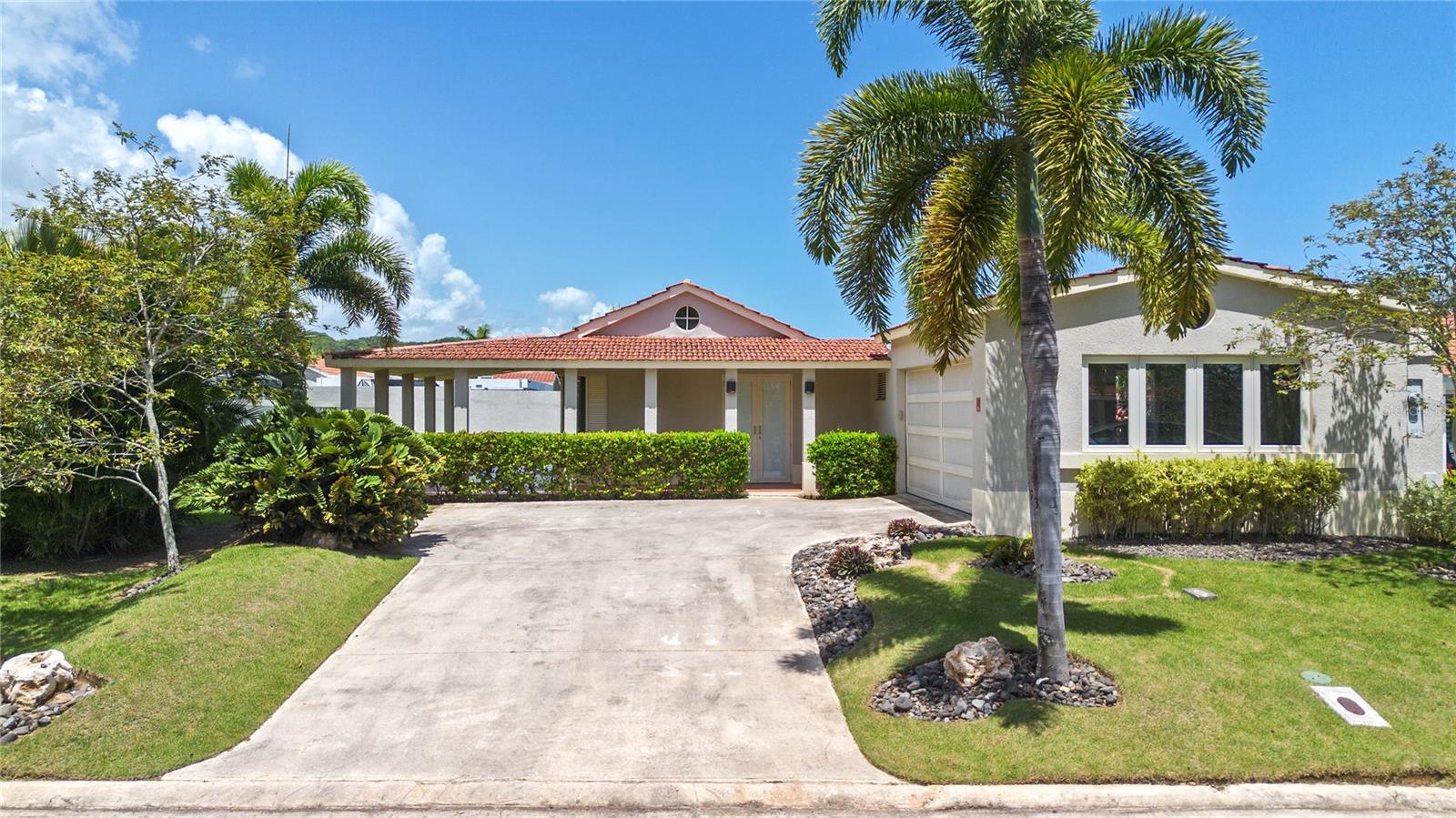 SABANERA DORADO - Residential