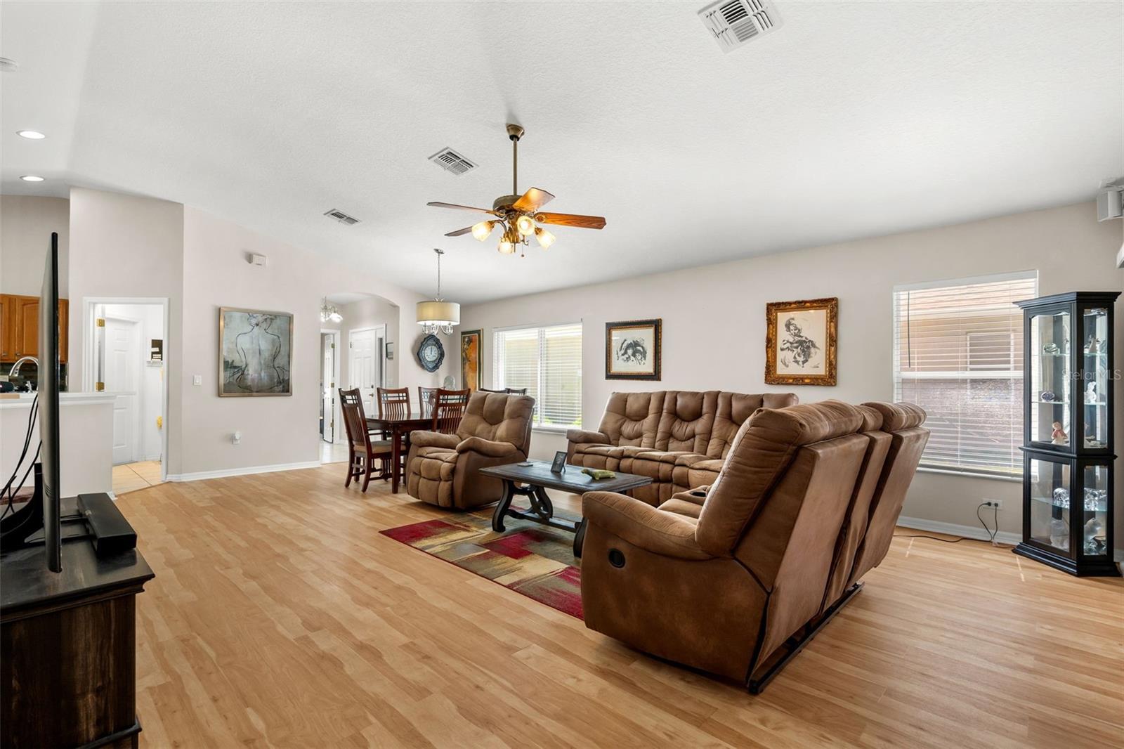 WELLINGTON AT SEVEN HILLS PH 7 - Residential