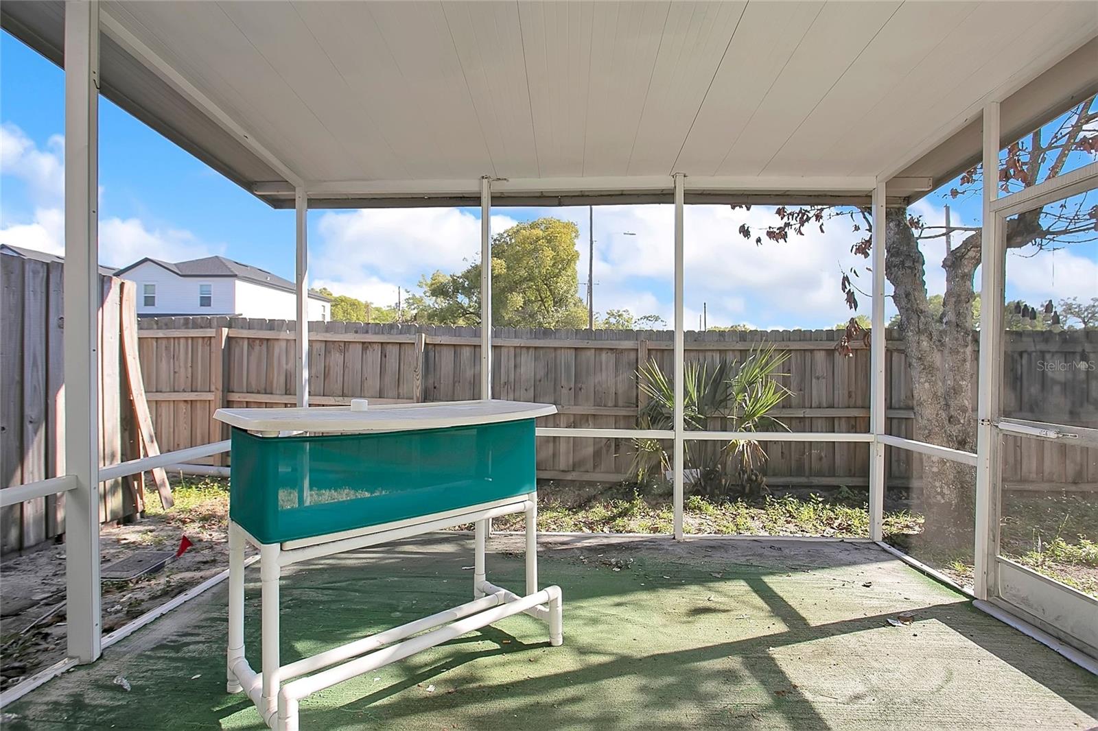 COUNTRY CLUB MANOR CONDO - Residential