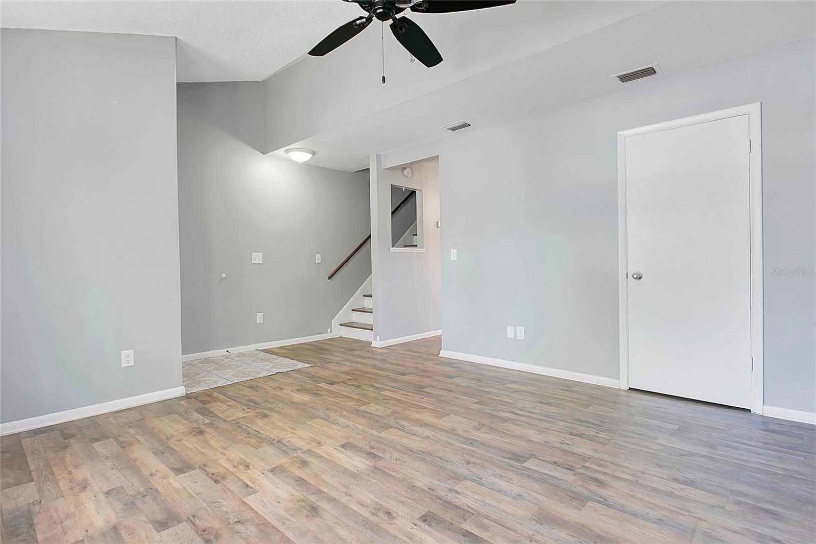 COUNTRY CLUB MANOR CONDO - Residential