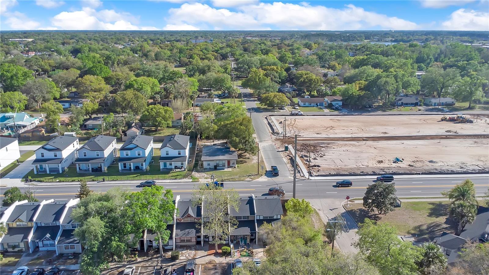 COUNTRY CLUB MANOR CONDO - Residential