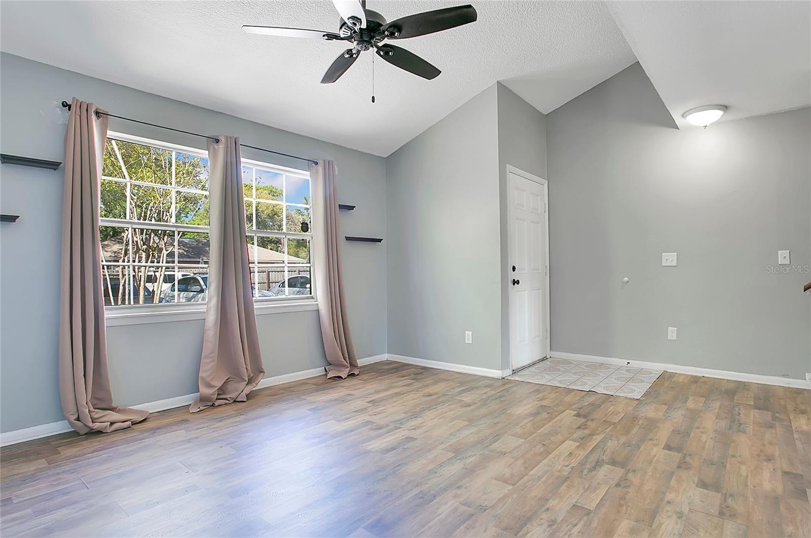 COUNTRY CLUB MANOR CONDO - Residential