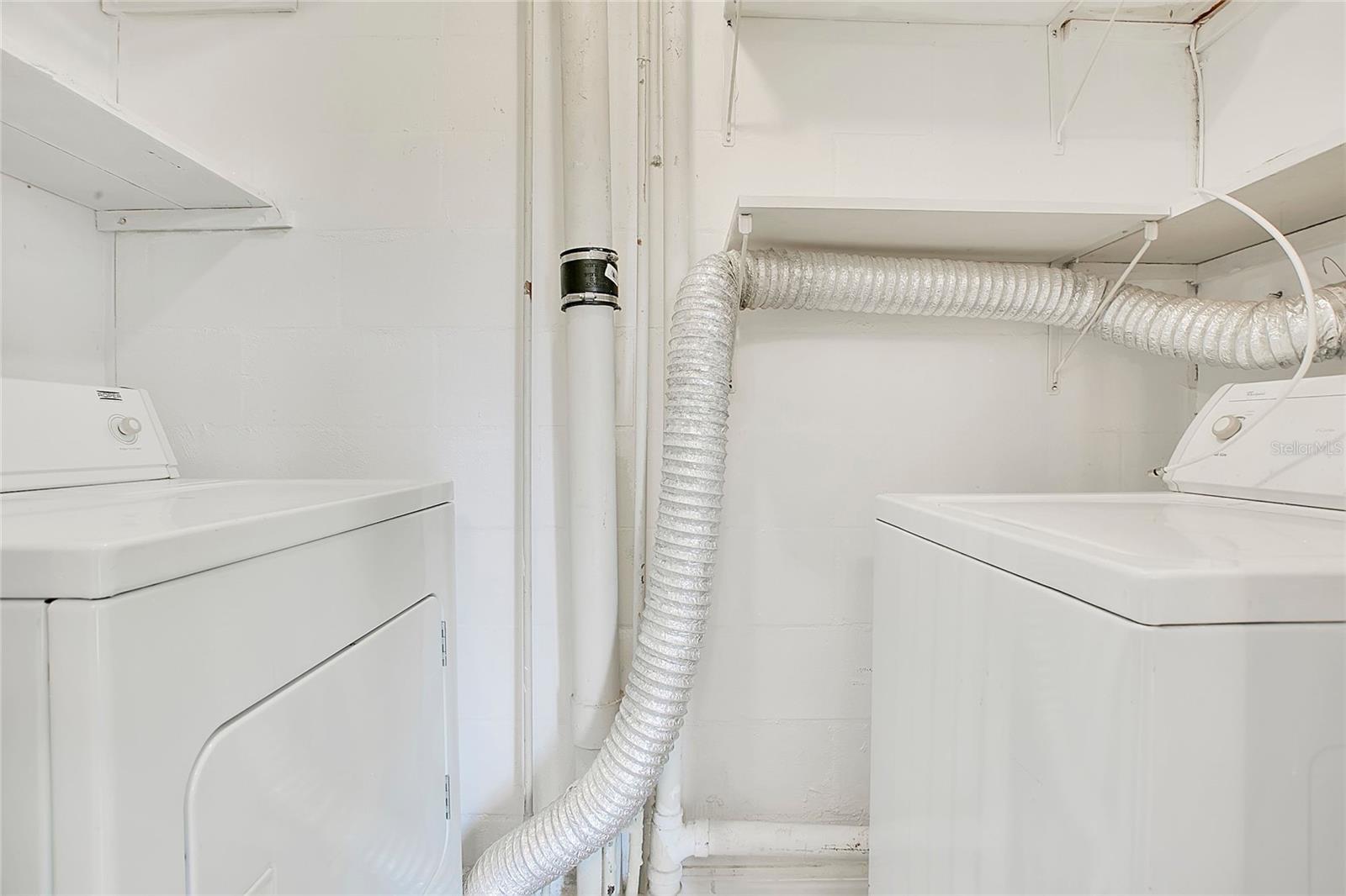 COUNTRY CLUB MANOR CONDO - Residential